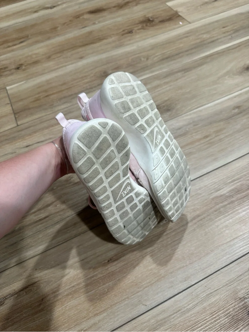 Nike Pink Roshe Girls Sneakers